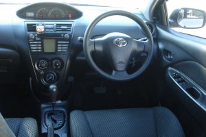 租车 Toyota Vios (2013) - 照片 7