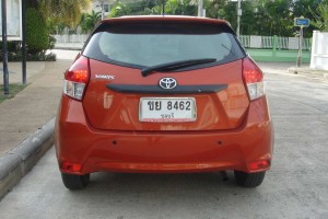 租车 Toyota Yaris (2014-2017) - 照片 5