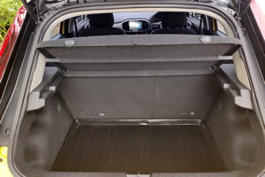 租车 MG3 (21-24) - 照片 13