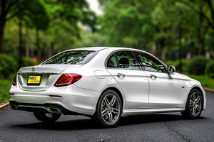 租车 Mercedes Benz E AMG (19-22) - 照片 3