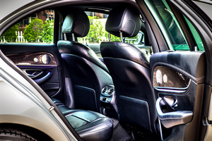 租车 Mercedes Benz E AMG (19-22) - 照片 15