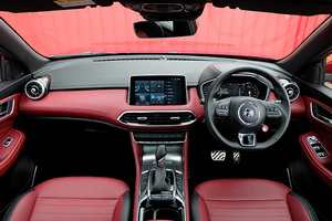 租车 MG HS (22-24) - 照片 12