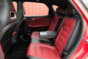 租车 MG HS (22-24) - 照片 14