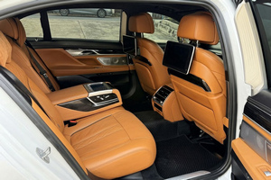 租车 BMW 740 M Sport(19-22) - 照片 9