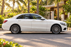 租车 Mercedes Benz C AMG (17-23) - 照片 3