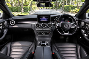 租车 Mercedes Benz C AMG (17-23) - 照片 12